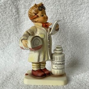 Goebel Hummel “LITTLE PHARMACIST" Figurine HUM 322 in Box TMK 7